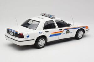 Ford Crown Victoria RCMP Police Car AUTOart 1:18 72706 Metal - imaginea 3 din 8