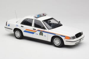 Ford Crown Victoria RCMP Police Car AUTOart 1:18 72706 Metal - imaginea 6 din 8