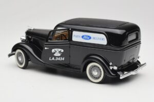 Ford Delivery Truck Ford Parts Negru Solido 1:18 8417 Metal - imaginea 5 din 8