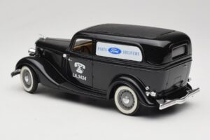 Ford Delivery Truck Ford Parts Negru Solido 1:18 8417 Metal - imaginea 7 din 8
