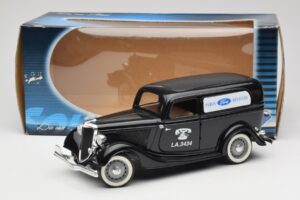 Ford Delivery Truck Ford Parts Negru Solido 1:18 8417 Metal - imaginea 8 din 8