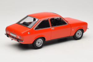 Ford Escort Mk2 Portocaliu Minichamps 1:18 150085100 Metal - imaginea 3 din 8