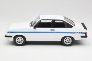 Ford Escort Mk2 RS 2000 Alb MCG 1:18 MCG18439 Metal - imaginea 3 din 6