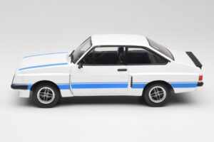 Ford Escort Mk2 RS 2000 X-Pack Diamond Alb & Albastru Stripe MCG 1:18 MCG18350 Metal - imaginea 3 din 6