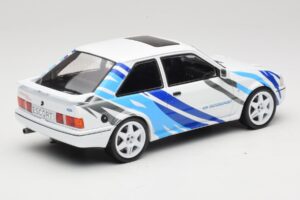 Ford Escort Mk4 RS Turbo S2 Alb Cu Decor MCG 1:18 MCG18547R Metal - imaginea 2 din 6