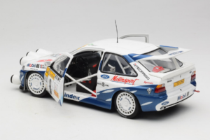 Ford Escort RS Cosworth Mobil 1 #6 F. Delecour / D. Grataloup Rally Monte Carlo Night Version Winner 1994 UT Models 1:18 3945 - imaginea 5 din 8