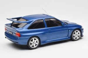 Ford Escort RS Cosworth Albastru IXO 1:18 18CMC180 Metal - imaginea 2 din 6