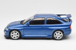 Ford Escort RS Cosworth Albastru IXO 1:18 18CMC180 Metal - imaginea 3 din 6