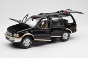 Ford Expedition Eddie Bauer Negru UT Models 1:18 22710 Metal - imaginea 3 din 7
