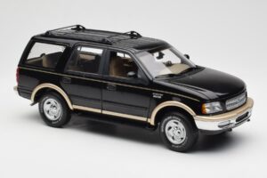Ford Expedition Eddie Bauer Negru UT Models 1:18 22710 Metal