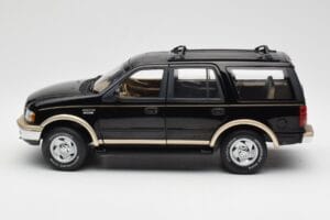 Ford Expedition Eddie Bauer Negru UT Models 1:18 22710 Metal - imaginea 5 din 7