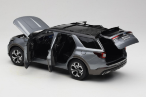 Ford Explorer Gri OEM 1:18 FORD2020 Metal - imaginea 5 din 8