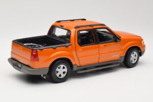 Ford Explorer Sport Trac Portocaliu Maisto 1:18 536891G Metal - imaginea 3 din 8