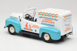 Ford F-1 Howard Johnson's Ice Cream Road Signature 1:18 92229 Metal - imaginea 5 din 6