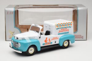 Ford F-1 Howard Johnson's Ice Cream Road Signature 1:18 92229 Metal - imaginea 6 din 6