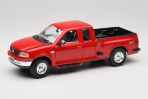 Ford F-150 Flareside SuperCab Roșu Mira 1:18 6217 Metal