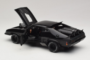 Ford Falcon XB Interceptor Mad Max 2 The Road Warrior AUTOart 1:18 72745 Metal - imaginea 5 din 8