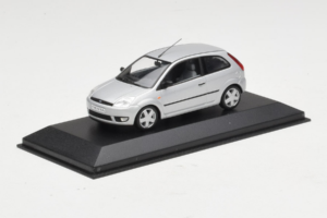 Ford Fiesta Mk5 2-Door Argintiu Minichamps 1:43 FIESTA003 Metal - imaginea 2 din 4