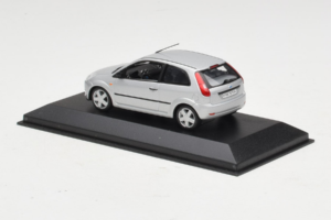 Ford Fiesta Mk5 2-Door Argintiu Minichamps 1:43 FIESTA003 Metal - imaginea 3 din 4