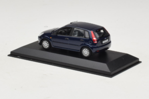 Ford Fiesta Mk5 4-Door Albastru Închis Minichamps 1:43 FIESTA001 Metal - imaginea 3 din 4