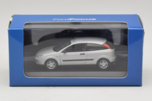 Ford Focus Mk1 3-Door Argintiu Minichamps 1:43 FOCUS005 Metal - imaginea 5 din 5