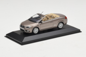 Ford Focus Mk2 CC Gri Minichamps 1:43 FORD005 Metal - imaginea 2 din 4
