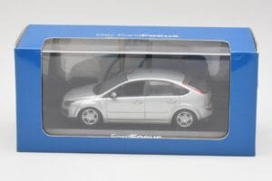 Ford Focus Mk2 Moondust Argintiu Minichamps 1:43 FOCUS002 Metal - imaginea 4 din 4