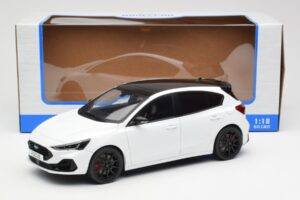 Ford Focus ST Mk4 Frozen Alb MCG 1:18 MCG18453 Metal - imaginea 6 din 6