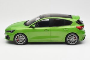 Ford Focus ST Mk4 Verde MCG 1:18 MCG18452 Metal - imaginea 3 din 6