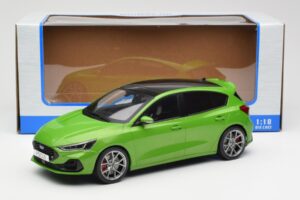 Ford Focus ST Mk4 Verde MCG 1:18 MCG18452 Metal - imaginea 6 din 6