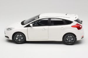 Ford Focus ST Mk2 Alb Minichamps 1:18 110082004 Metal - imaginea 4 din 8