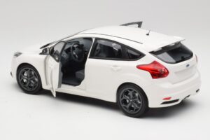 Ford Focus ST Mk2 Alb Minichamps 1:18 110082004 Metal - imaginea 5 din 8