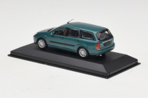 Ford Focus Mk1 Turnier Verde Minichamps 1:43 FOCUS003 Metal - imaginea 3 din 5