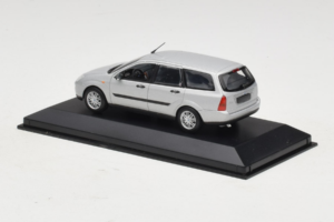 Ford Focus Mk1 Turnier Argintiu Minichamps 1:43 FOCUS004 Metal - imaginea 3 din 5