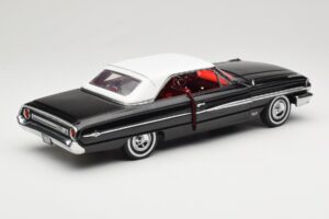 Ford Galaxie 500 Negru Sun Star 1:18 1442 Metal - imaginea 3 din 8