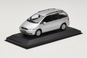 Ford Galaxy Mk2 Argintiu Minichamps 1:43 GALAXY001 Metal - imaginea 2 din 4