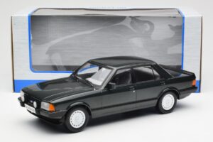 Ford Granada Mk2 2.8 Injection Verde Închis MCG 1:18 MCG18263 Metal - imaginea 6 din 6