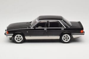 Ford Granada Mk2 2.8 Injection Gray Metallic MCG 1:18 MCG18536 Metal - imaginea 3 din 6