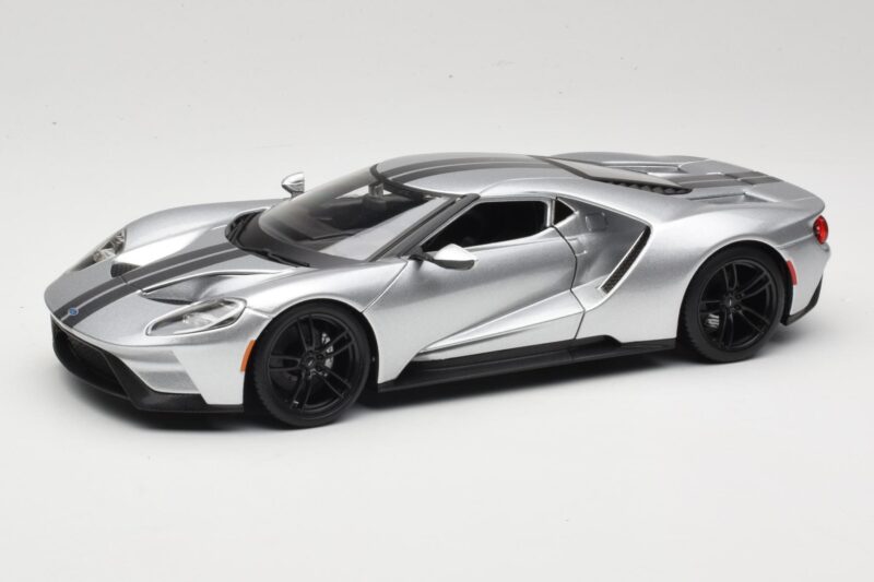 Ford GT Argintiu Maisto 1:18 31384 Metal