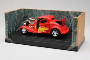 Ford High Tech Roșu cu Flacără American Muscle 1:18 7726 Metal - imaginea 3 din 4