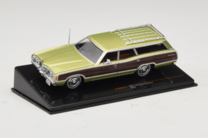 Ford LTD Country Squire Green Bronze IXO 1:43 CLC608N Metal - imaginea 2 din 5