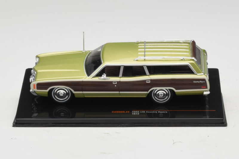 Ford LTD Country Squire Green Bronze IXO 1:43 CLC608N Metal
