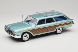 Ford Country Squire Albastru MCG 1:18 MCG18049 Metal