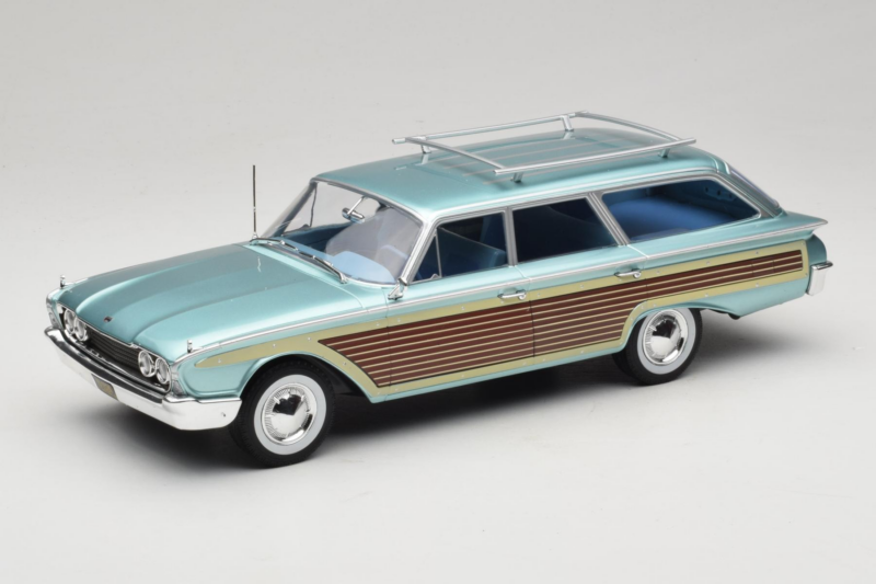 Ford Country Squire Albastru MCG 1:18 MCG18049 Metal