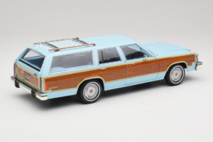 Ford LTD Country Squire Charlie's Angels Movie GreenLight 1:18 19066 Metal - imaginea 3 din 8