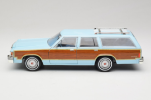 Ford LTD Country Squire Charlie's Angels Movie GreenLight 1:18 19066 Metal - imaginea 4 din 8