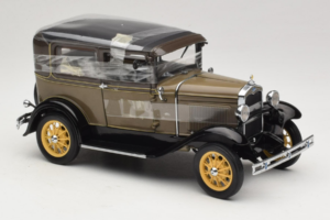 Ford Model A Tudor Chicle Drab Motor City 1:18 41003 Metal - imaginea 4 din 6