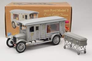 Ford Model T Dric Sculptat Ornamentat Precision Miniatures 1:18 PMSC-07G Metal - imaginea 8 din 8