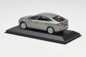 Ford Mondeo Mk3 Sedan Gri Metallic Minichamps 1:43 IND403086003 Metal - imaginea 3 din 4