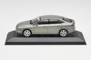 Ford Mondeo Mk3 Sedan Gri Metallic Minichamps 1:43 IND403086003 Metal